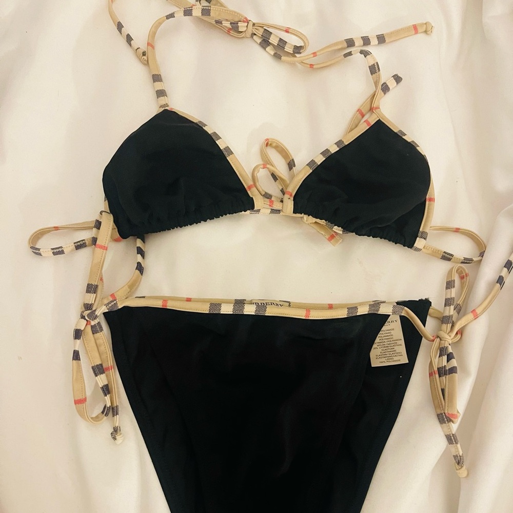 Burberry bikini
